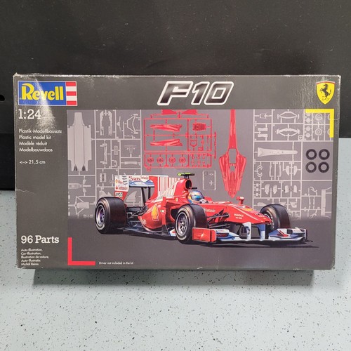 Revell ferrari f10 - 1:24,